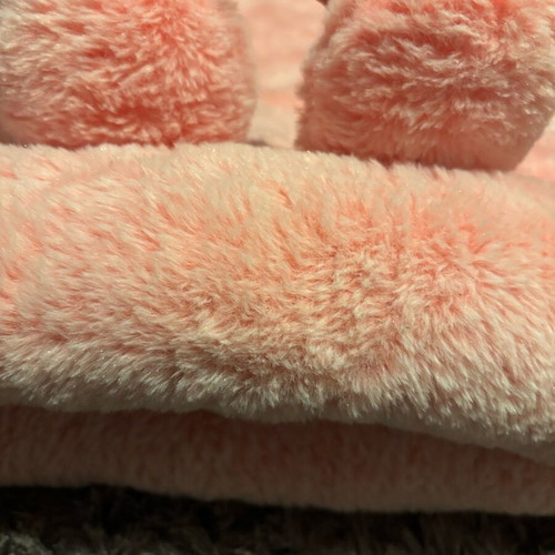 Cat house new, cozy and warm with pillow