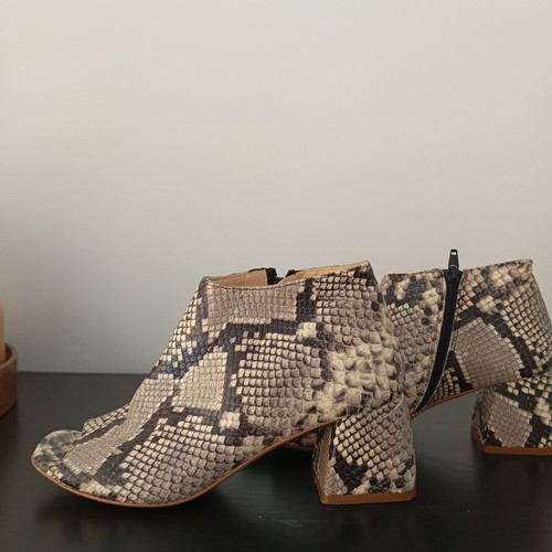 Ovyé Italian open-toe ankle boots snake-embossed leather like new