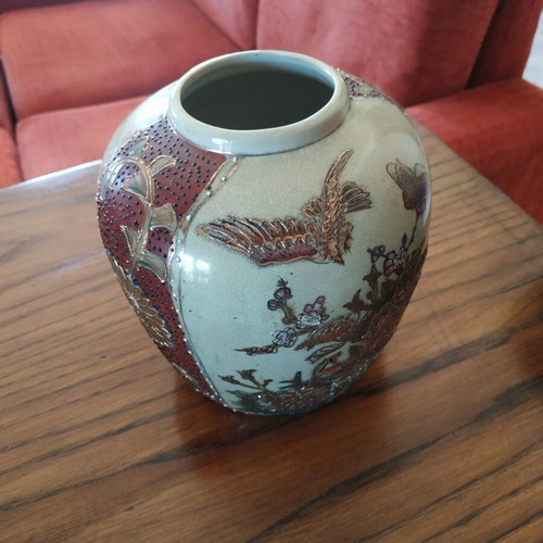 Porcelain vase Chinese like new