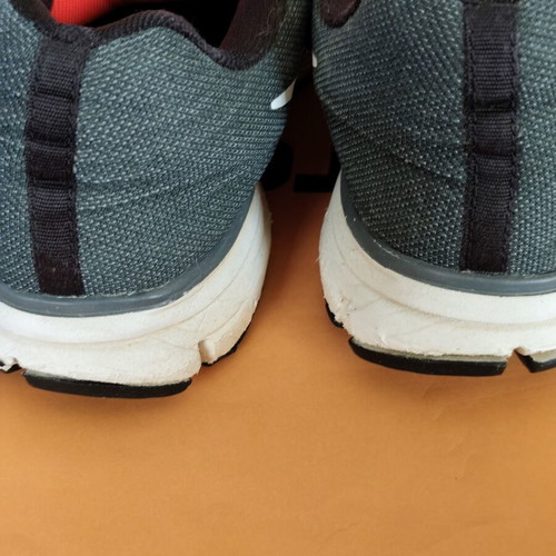 Nike Pegasus 30 athletic shoes used, size 40, gray and orange