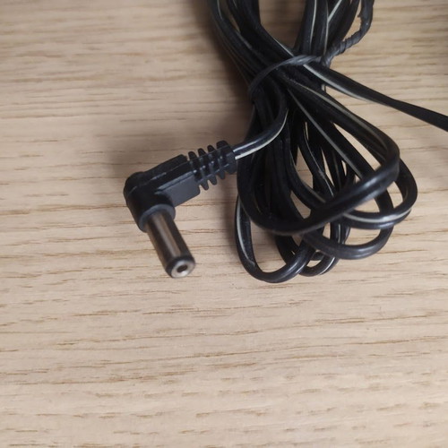 AC/DC adaptor 12V used, model 220/X-A09