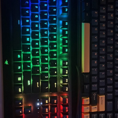 Razer Blackwidow V3 RGB μηχανικό πληκτρολόγιο με πράσινους διακόπτες, σαν καινούργιο