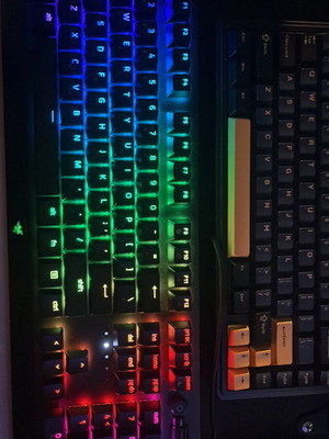 Razer Blackwidow V3 RGB μηχανικό πληκτρολόγιο με πράσινους διακόπτες, σαν καινούργιο