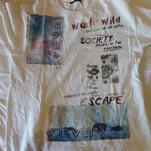 Sisley T-shirt white unisex, like new, age 11-12