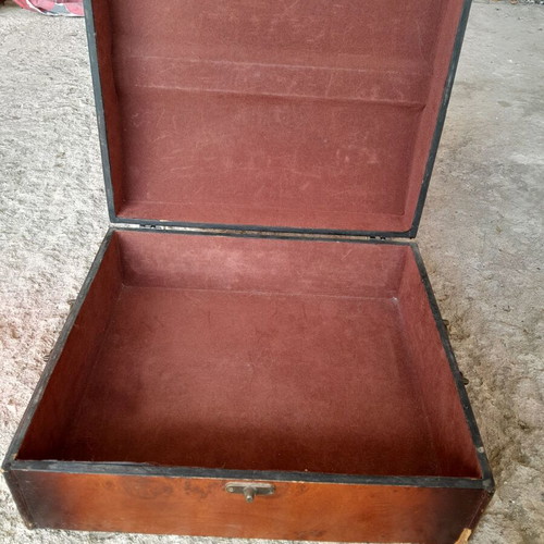 Wooden chest like new with handmade painting