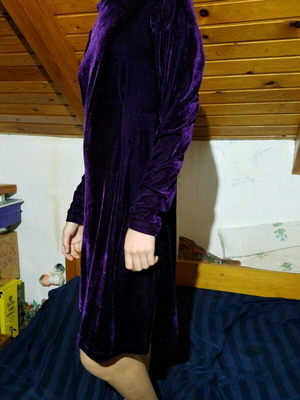 Elastic velvet purple dress with smile neckline like new