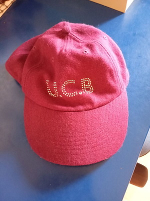 Benetton women's jockey hat winter size 58 bordeaux like new
