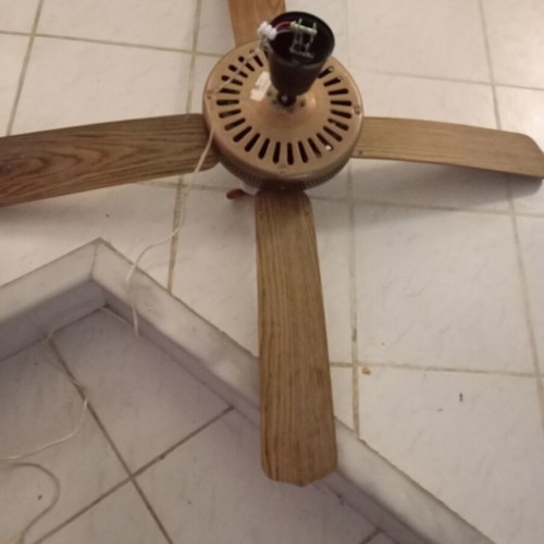 Ceiling fan used with 3 speeds and separate light switch