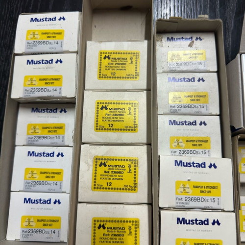 Mustad fishing hooks new, box of 100 pieces