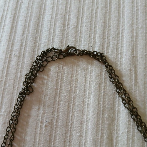 Necklace used, very romantic