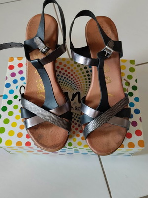 Πλατφόρμες Oh My Sandals μεταχειρισμένες, νούμερο 41, γκρι ασημί
