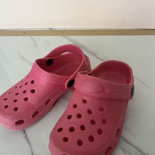 Crocs slippers for girls size 30 like new, pink