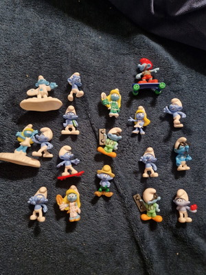 Smurfs Kinder pack used