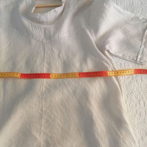 100% Linen Italian Dress used, beige, with pockets and relaxed neckline