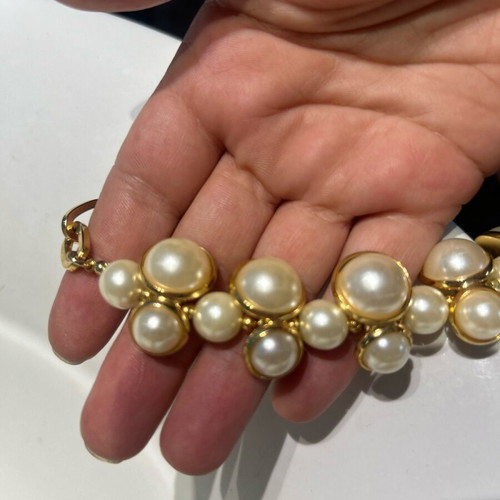 Pearl necklace like new, adjustable length, white and gold