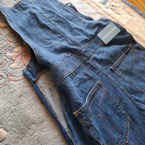 Calvin Klein denim short overalls like new, size medium, blue