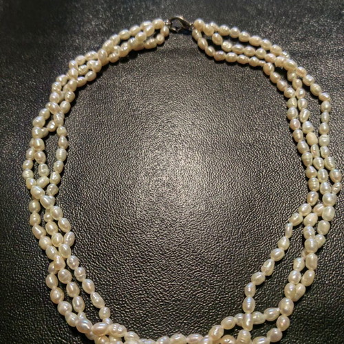 Vintage pearl choker necklace with 3 rows of real Baroque pearls like new