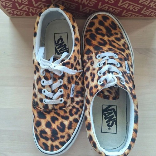 Vans Era Leopard Print Sneakers Like New, Size 37
