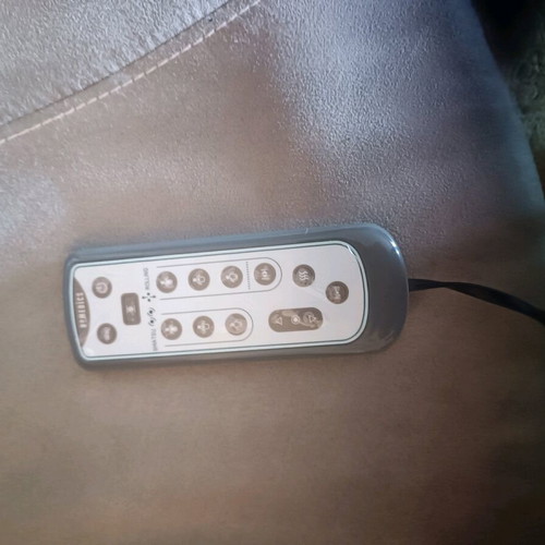 HoMedics Shiatsu Max back massage chair like new with heat