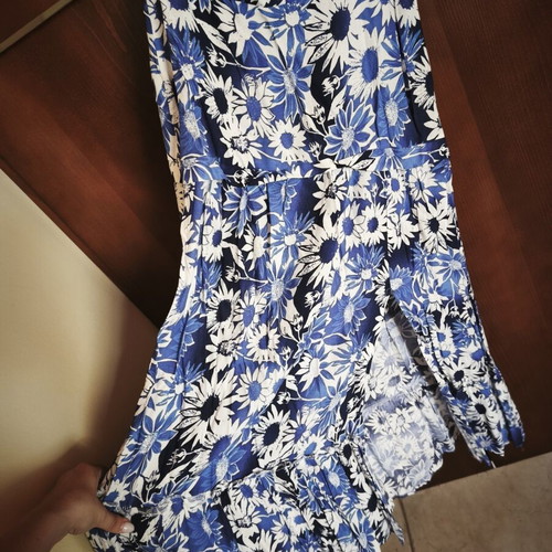 Blue Floral Skirt like new, size M 38 10