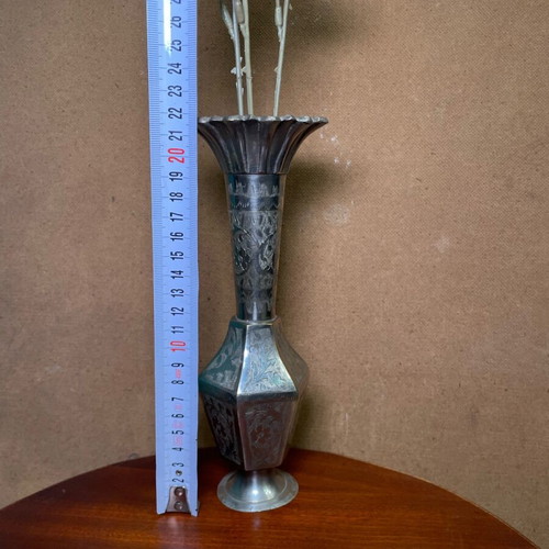 Engraved silver-plated vase like new for flowers