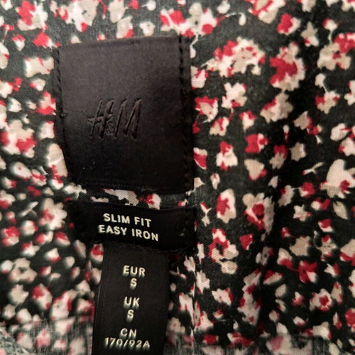 H&M shirt size S slim fit like new, black multicolor