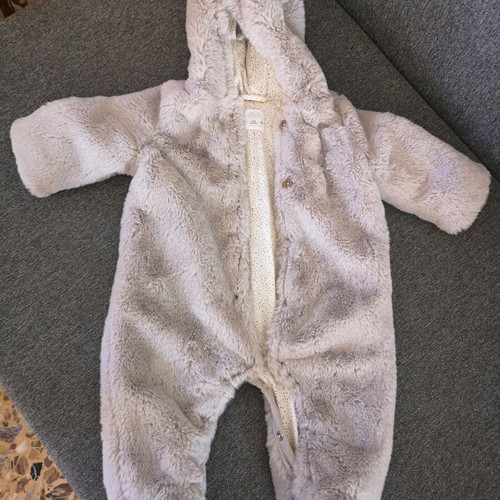 Zara kids fluffy onesie 3-6 months, washed and unworn