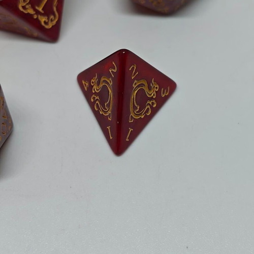 D&D Dragon Pearl Red & Gold Dice Set like new, 7 pieces