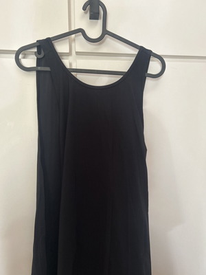 Lululemon sports dress black size 8 like new