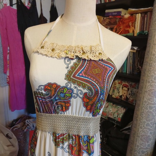 Boho dress M like new, colorful with lace and gold details by Be You