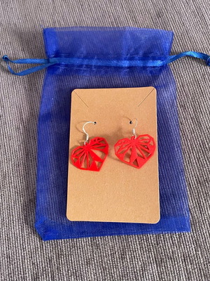 Heart earrings new, red, plastic