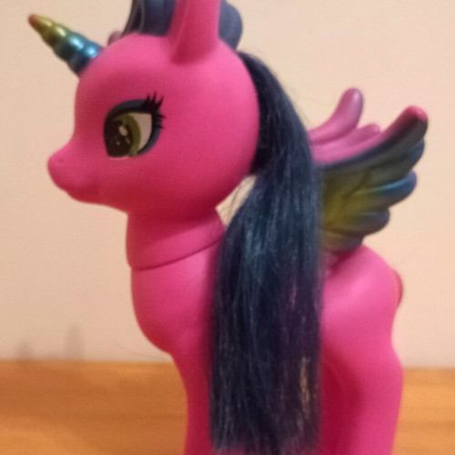 Toi-Toys Dream Horse unicorn/pegasus figure 19cm, like new