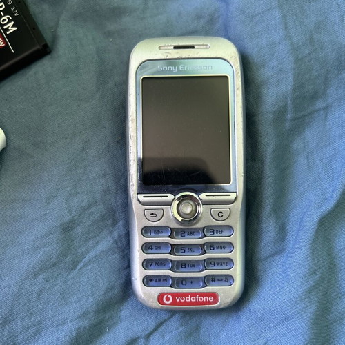 Nokia Samsung Sony Ericsson phones lot used with issues