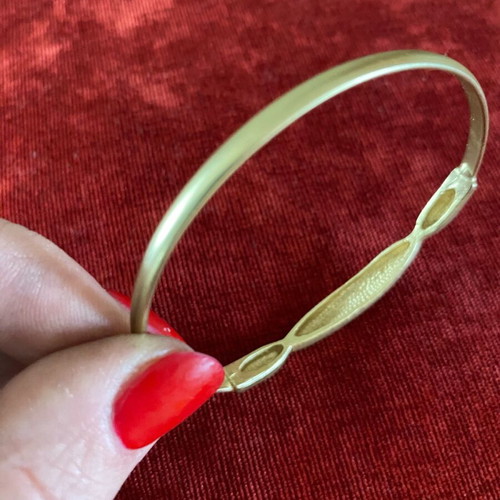 Bracelet-handcuff metal bronze with green enamel, like new