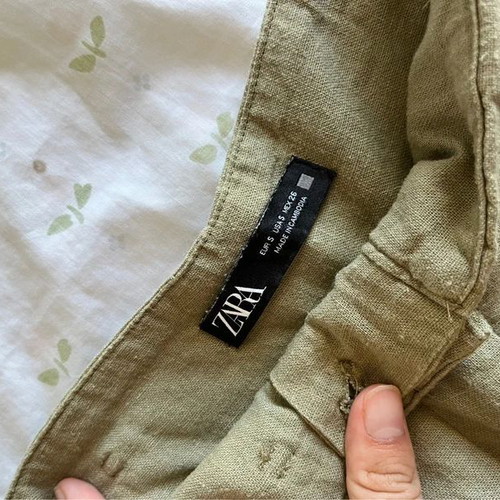 Zara khaki high-waisted shorts like new, size S