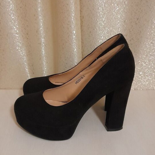 Tulipano black velvet pumps like new, size 37