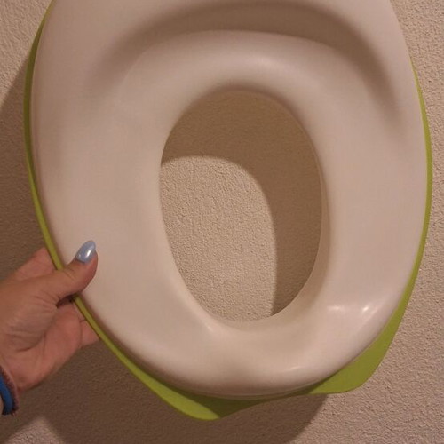 Toilet training seat like new