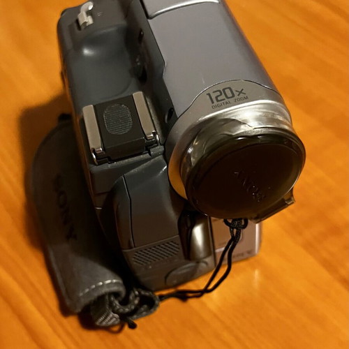 Sony Handycam DCR-TRV digital camcorder like new with accessories