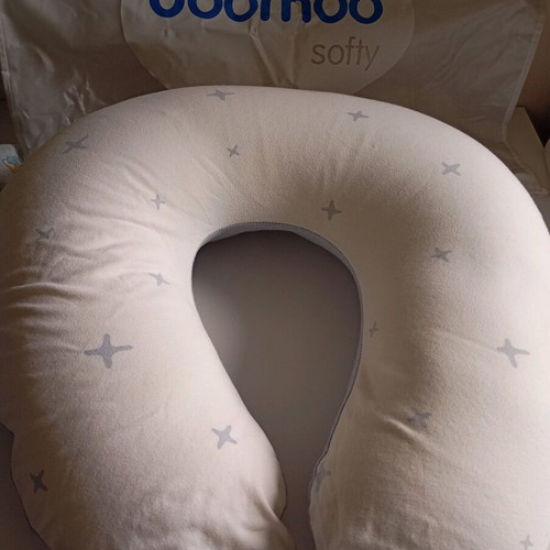 Doomoo Softy nursing pillow used