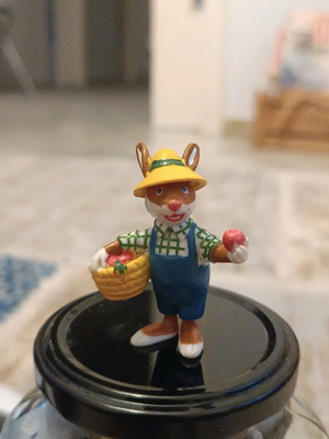 Rabbit figure used, very detailed, small