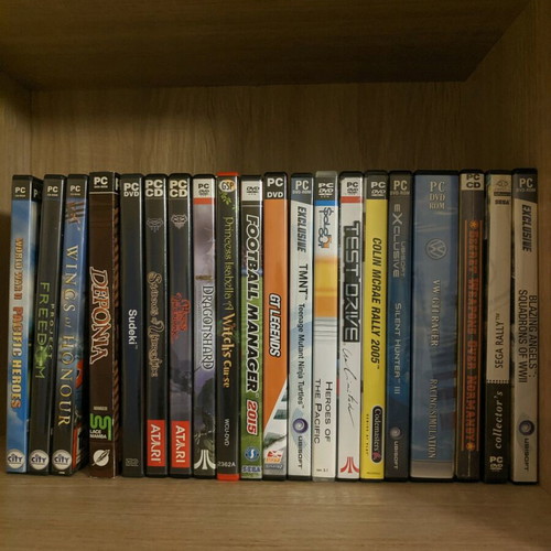 Videogames for PC like new, pack of 20