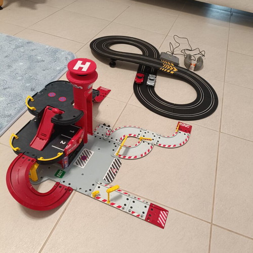 Majorette fire station and Maisto Tech racetrack like new