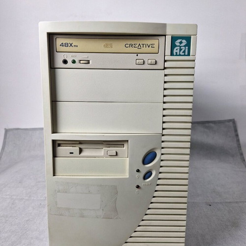Retro Windows 98 computer used with IDE disk and RAID support