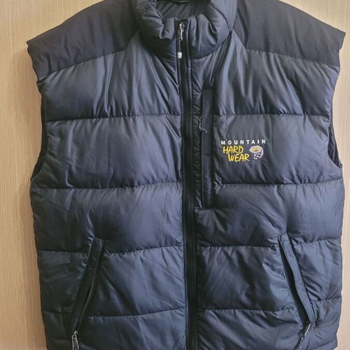Mountain Hardwear sleeveless hiking jacket L, glass wool filling