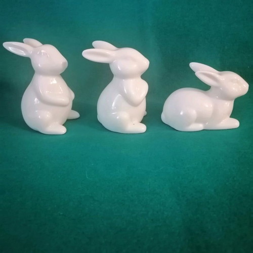 Porcelain bunnies like new, set of 3 from VMF