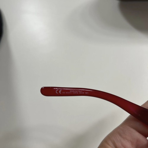 Gucci sunglasses used with case
