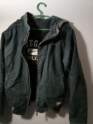 Nike jacket large used, blue winter