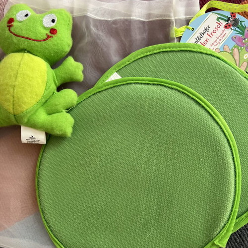 Krabbelkäler Catch the Frog Moses toy like new