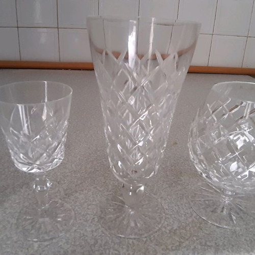 Crystal set used, 46 pieces