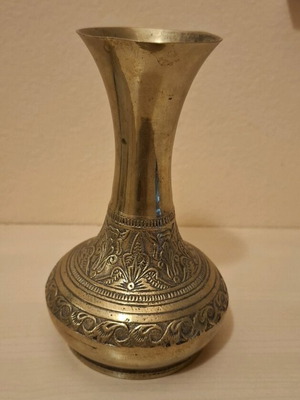 Silver decorative carved vase used